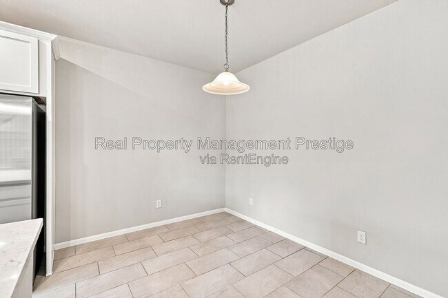 Foto del edificio - 7333 Hinsdale Dr