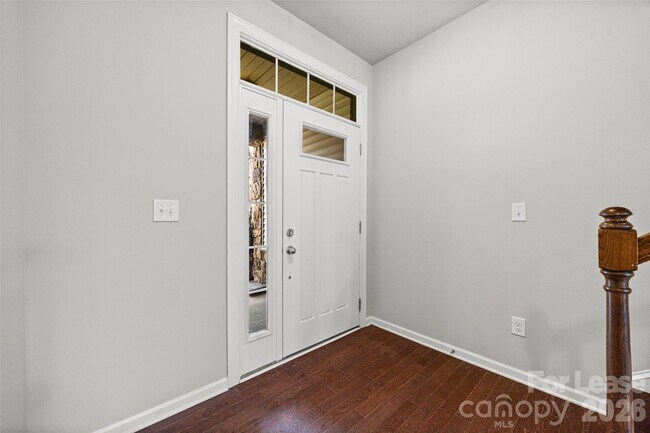 Foto del edificio - 827 Ayrshire Ave