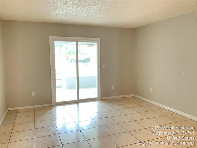 Foto del edificio - 720 W Columbia Ave