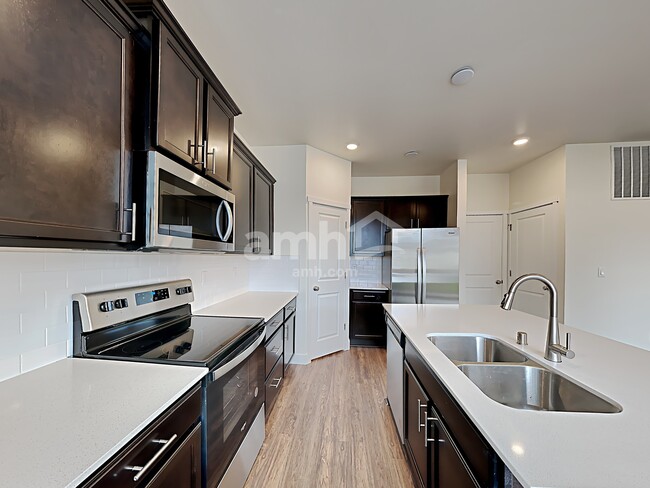 Building Photo - 4207 177th St E