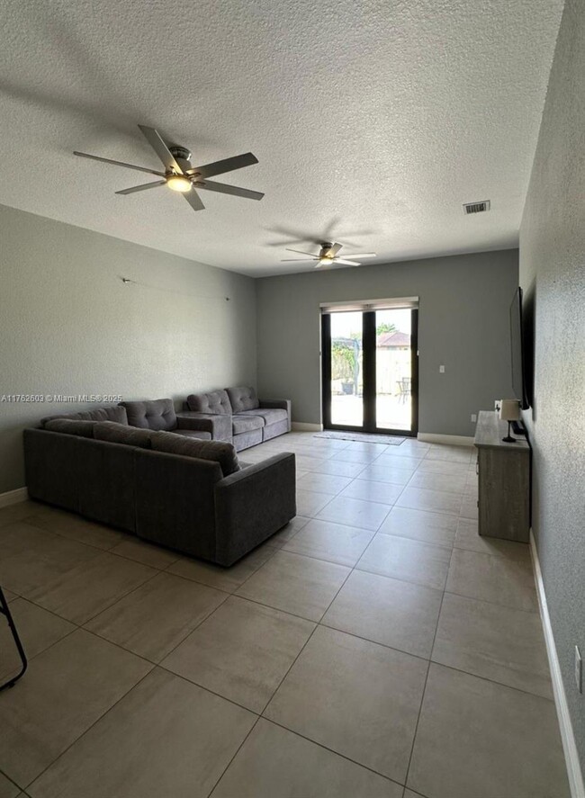 Foto del edificio - 27862 SW 134th Ct