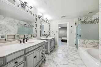 Building Photo - 6021 Whispering Lakes Dr