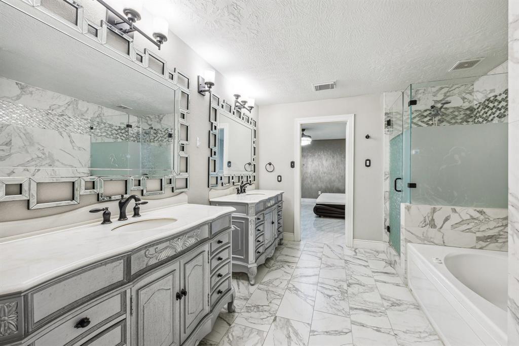 Foto principal - 6021 Whispering Lakes Dr