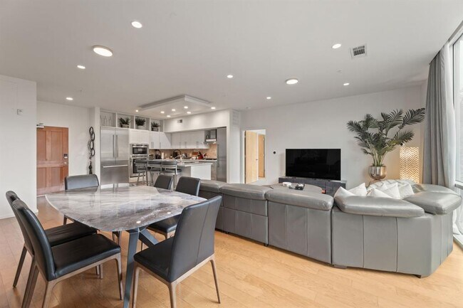 Foto del edificio - 1600 Barton Springs Rd