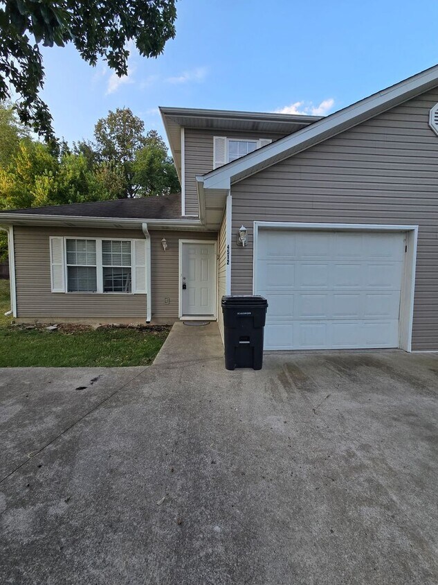 Primary Photo - 3 bedroom 2 bathroom