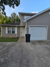 Building Photo - 4510-4512-4512 Alan Ln