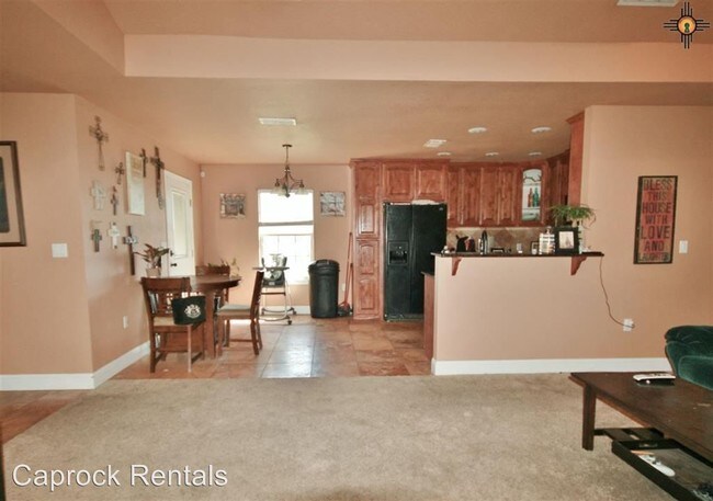 Building Photo - 621 Almond Tree Ln