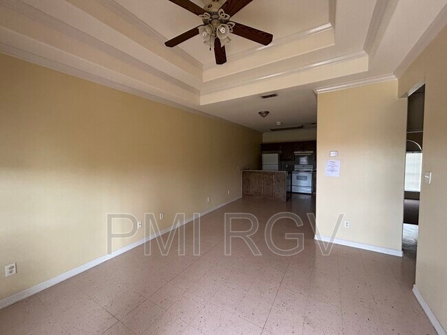 Building Photo - 609 Buena Vista Dr