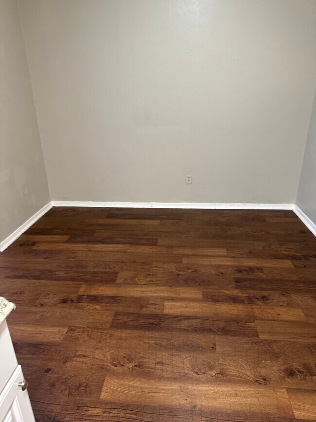 Comida - MB Country Meadow Apartments