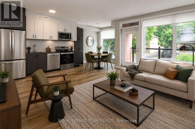 Photo du bâtiment - 1291 Summerville Ave