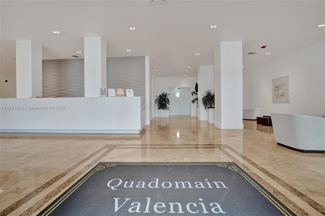 Foto del edificio - 2401 S Ocean Dr