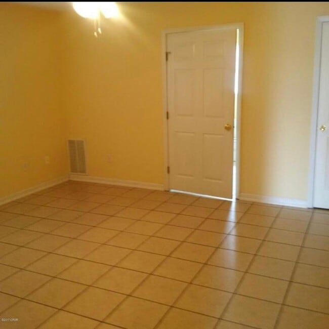 Foto del edificio - Very cute, 1 bedroom 1 bath,walking distan...