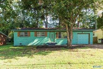 Building Photo - 4808 Bluehaven Dr NW