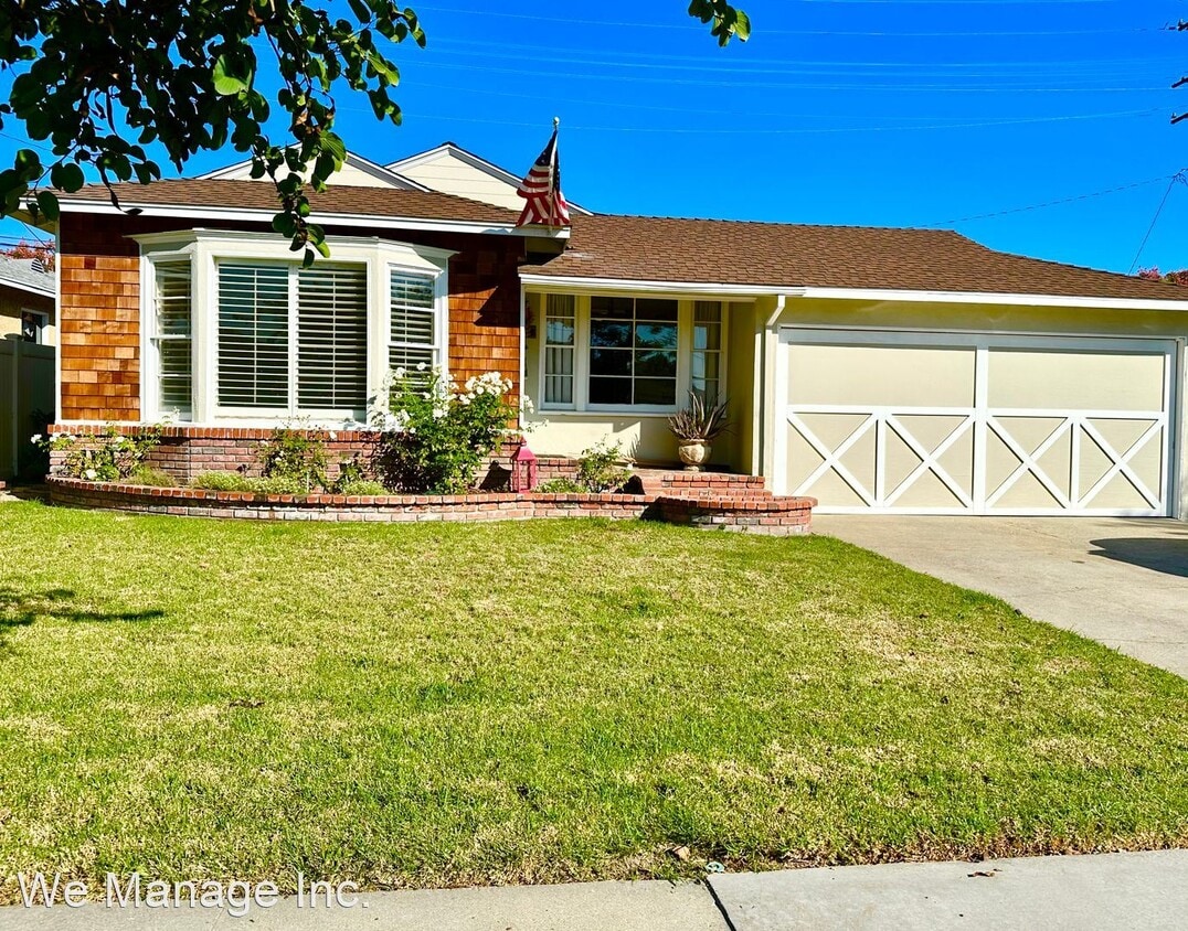 3 br, 2 bath House 4544 Dunrobin Ave House Rental in Lakewood, CA