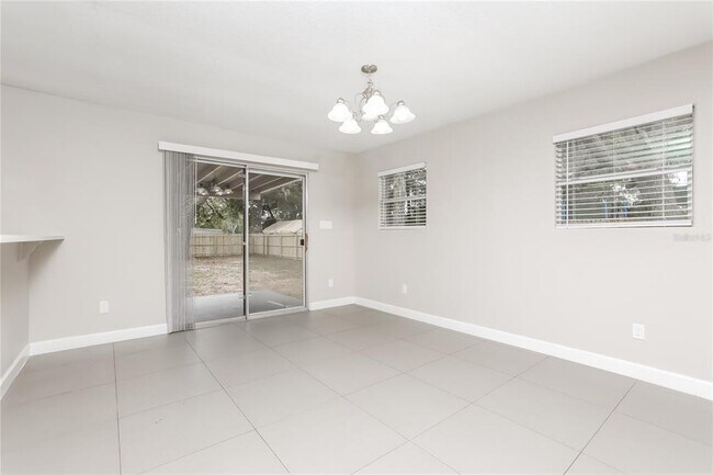 Foto del edificio - 7733 Range Dr