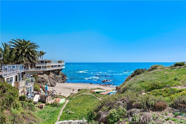 Foto principal - 827 Cliff Dr