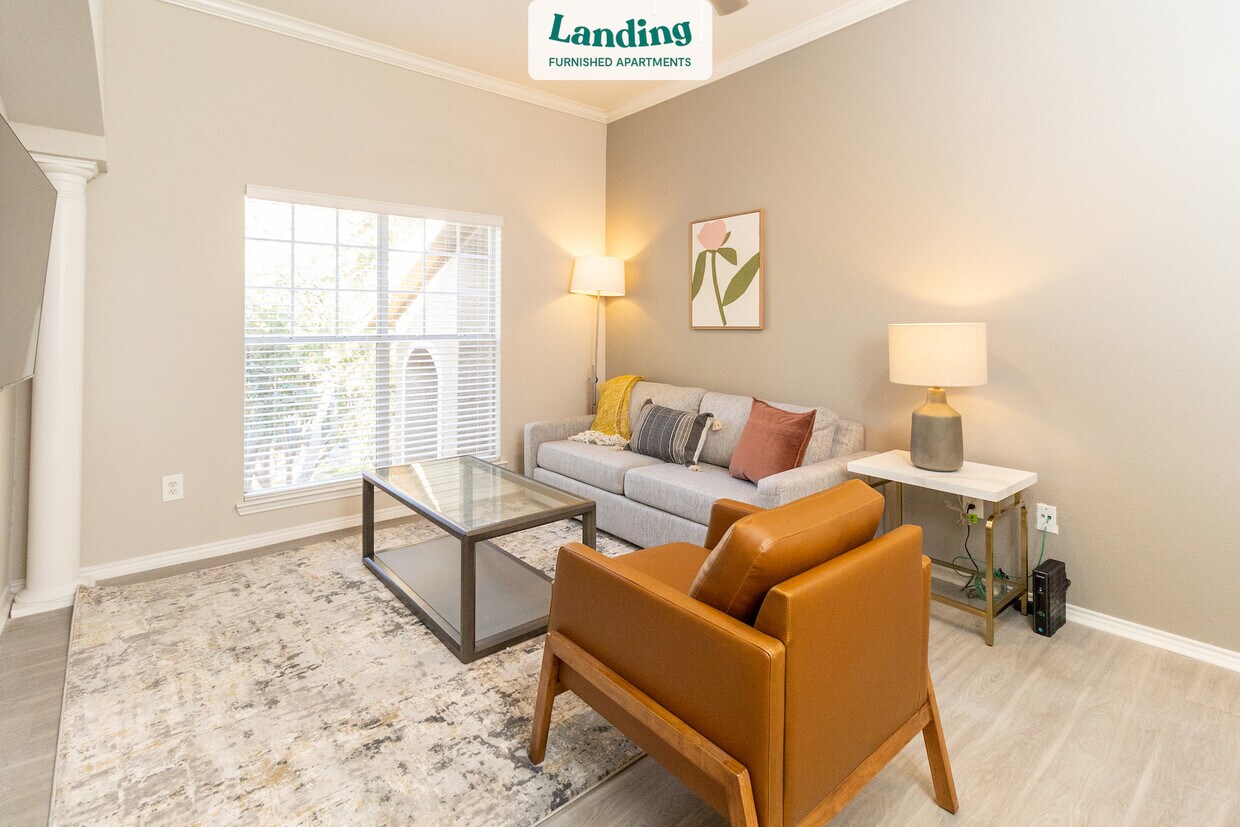 Foto principal - 4300 Horizon N Pkwy