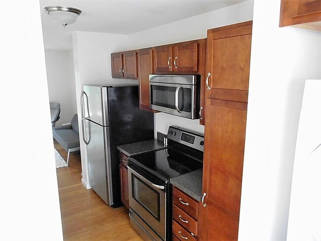 Building Photo - 158 Riviera Dr