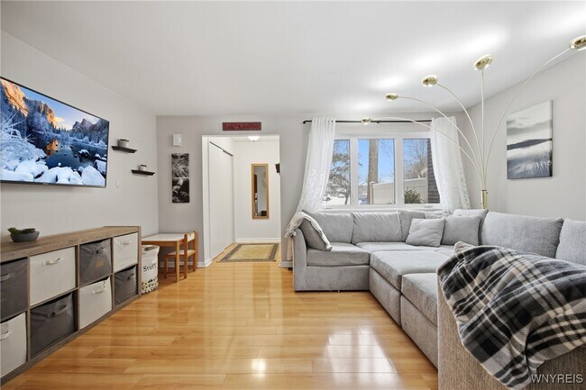 Foto del edificio - 1406 Netherton Ct