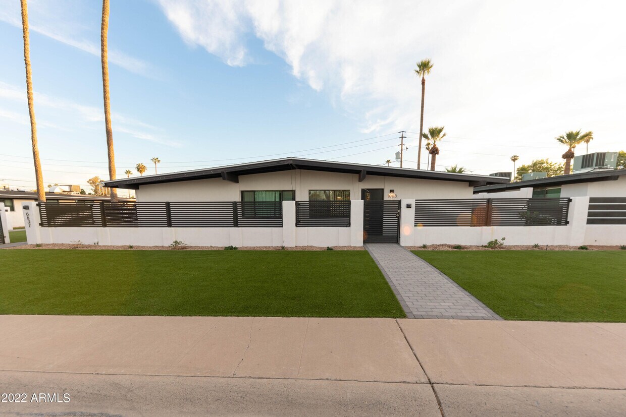 6637 E Earll Dr Unit B1008, Scottsdale, AZ 85251 Apartment for Rent