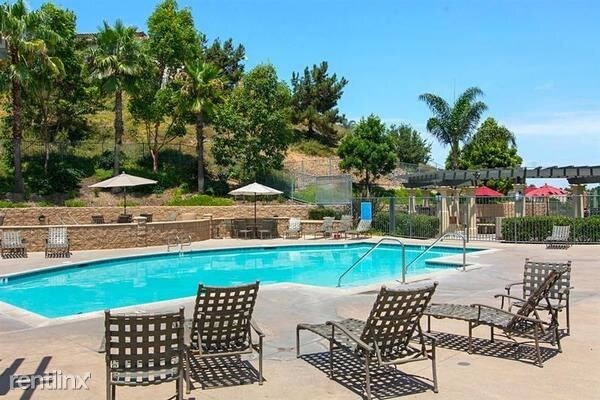 Foto principal - 4094 Peninsula Dr