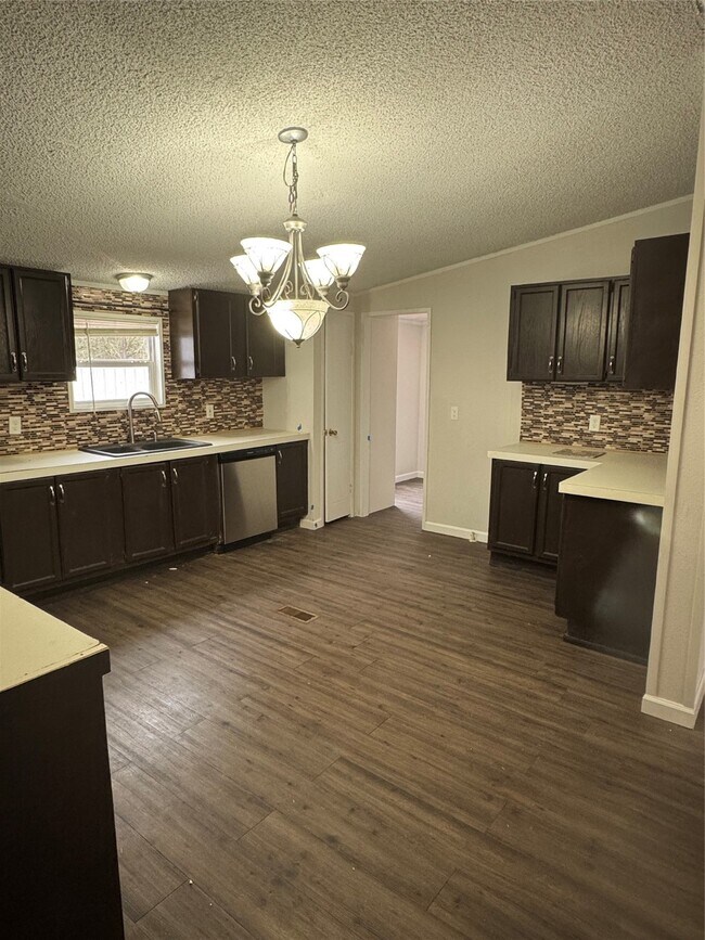 Foto del edificio - 117 County Rd 3794