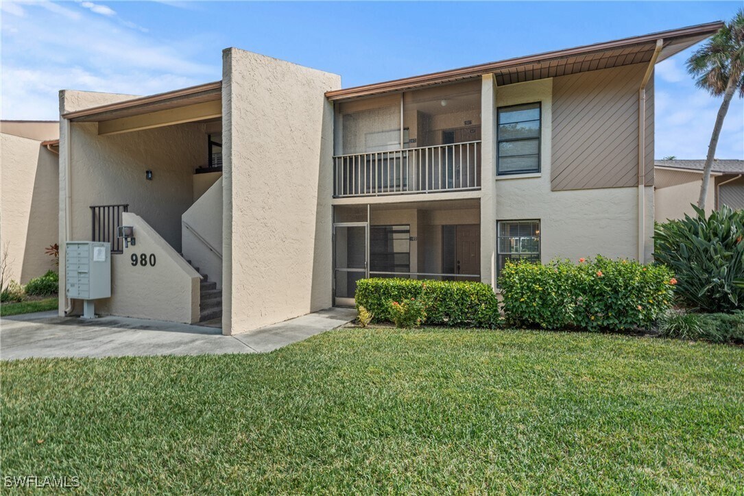 Foto principal - 980 Palm View Dr