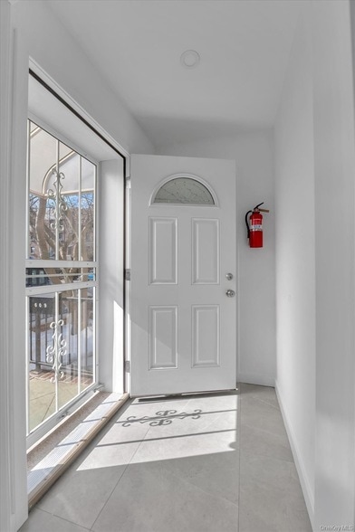 Foto del edificio - 609 Ovington Ave