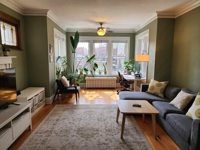 Foto del edificio - 4859 N Talman Ave