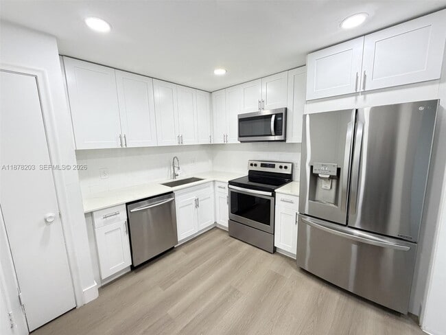 Foto del edificio - 22605 SW 66th Ave