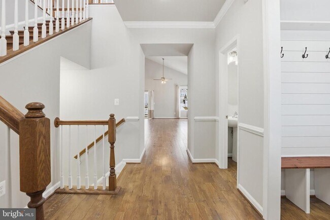 Foto del edificio - 10512 Blazing Star Lp