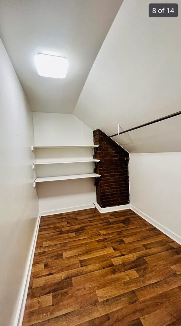 Foto del edificio - 445 Davidson Ct