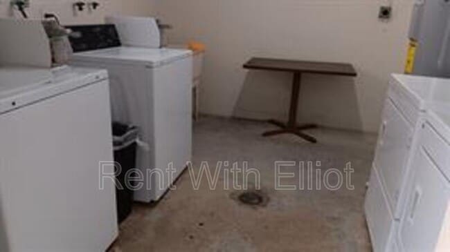 Photo - 4169 SW 67th Ave Apartment