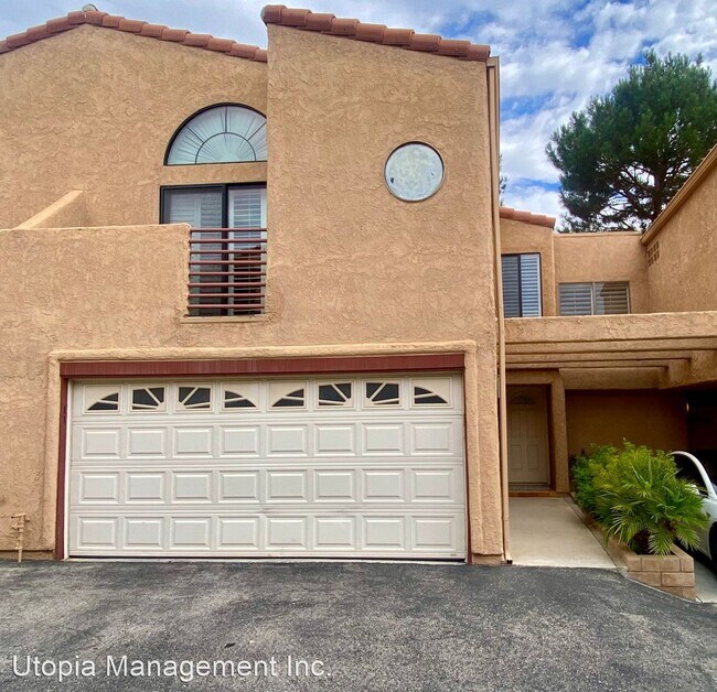 Building Photo - 2 br, 2.5 bath House - 5291 Colodny Dr.  U...