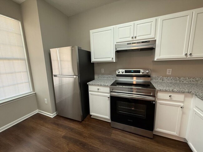 Building Photo - 6071 Camden Forrest Dr