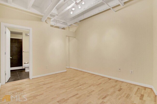 Foto del edificio - 805 Peachtree St NE