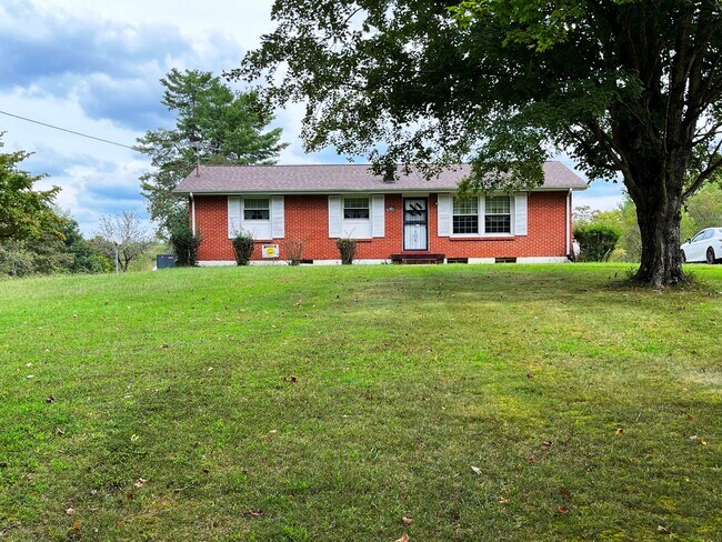 Foto del edificio - Coming Soon!! Great Home In the Country!