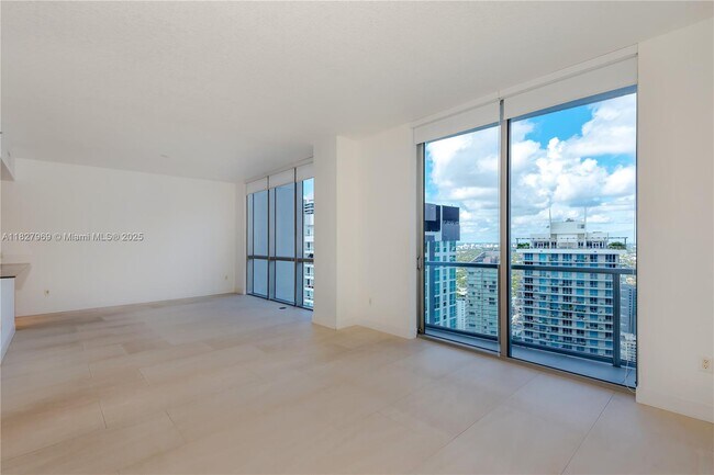 Foto del edificio - 1060 Brickell Ave