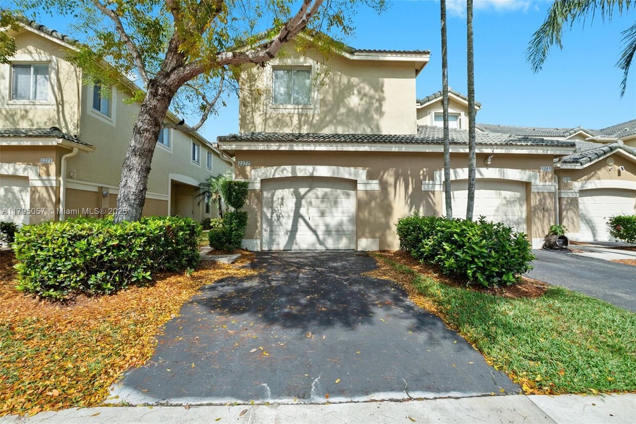 Foto principal - 2277 Pasadena Way