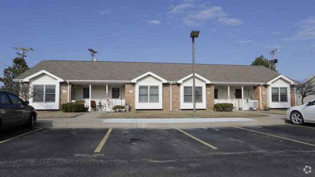 Summerfield Senior Residences - Apartments in Andover, KS | Apartments.com