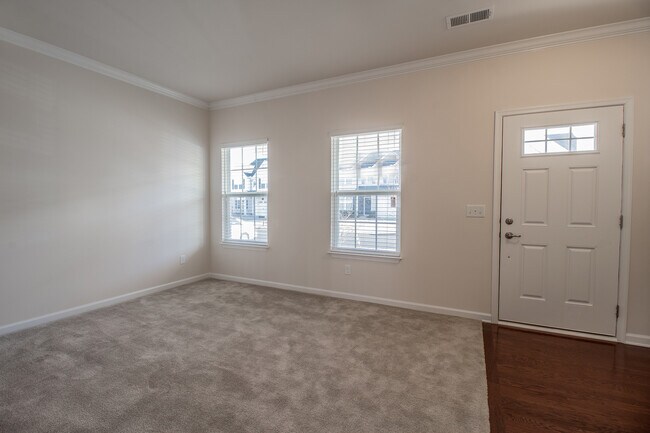 Foto del edificio - Price Improvement! 4 Bedroom 2.5 Bathroom ...