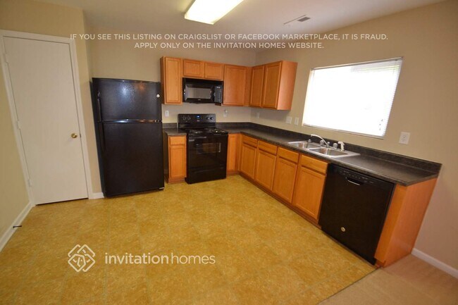 Building Photo - 10317 Hugue Way
