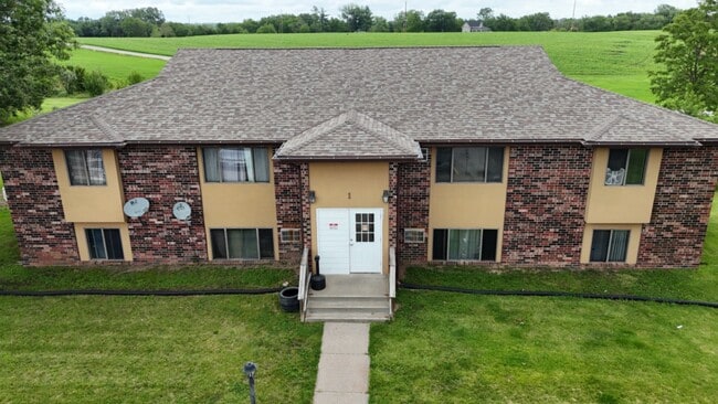 Building Photo - 307 Ilion Ave