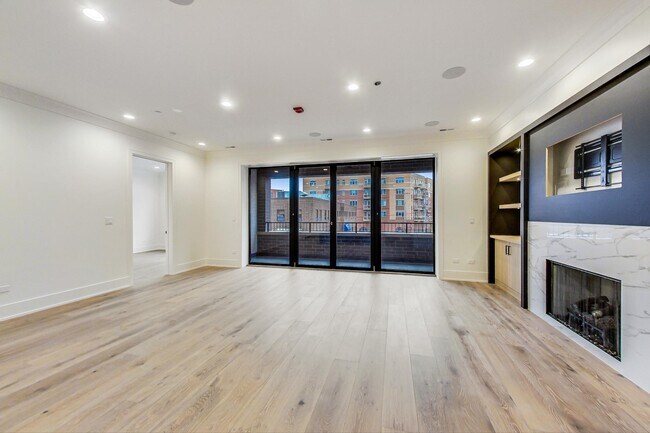 Foto del edificio - 4925 N Lincoln Ave