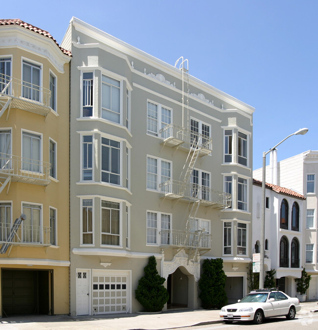 Building Photo - Pierce Apartments