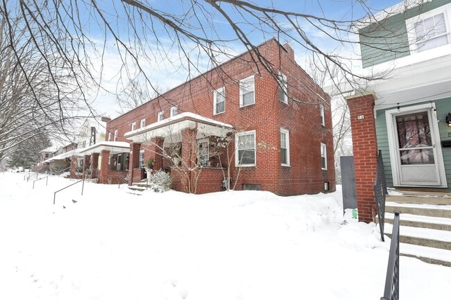 Building Photo - 47 W Weber Rd