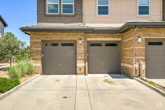 Building Photo - 9068 E Caley Way
