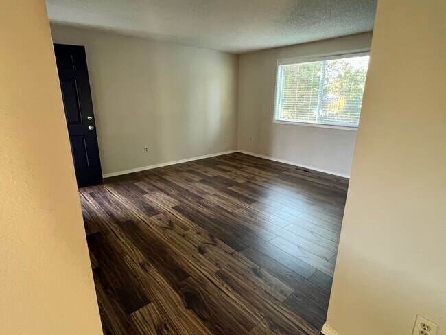 Building Photo - 4174 Marian Ct