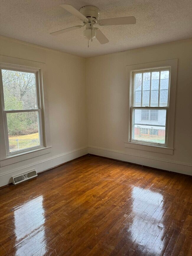 Foto del edificio - 147 Courtland St