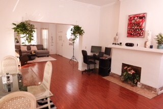 Foto del edificio - 2629 E 4th St